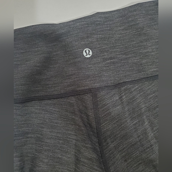 Lululemon 7/8 Leggings Size 6 - Picture 2 of 9